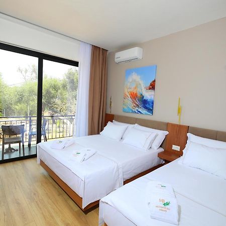 Mezzanine Bay Hotel Himare Exterior foto